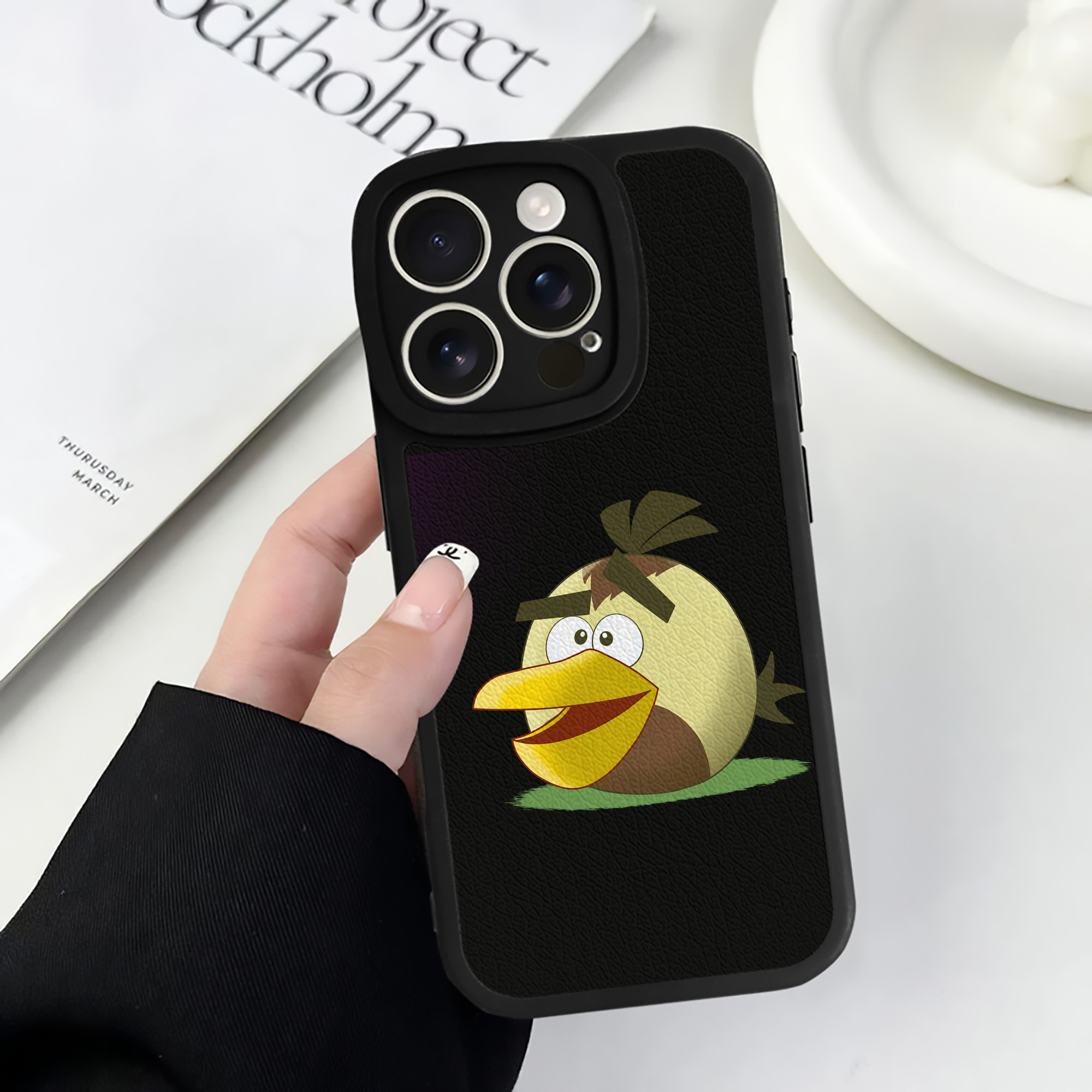 （画像用） Angry Birds アングリーバード 【iPhone 16シリーズ対応】シリコンスマホケース（レザー調） 材質：シリコン